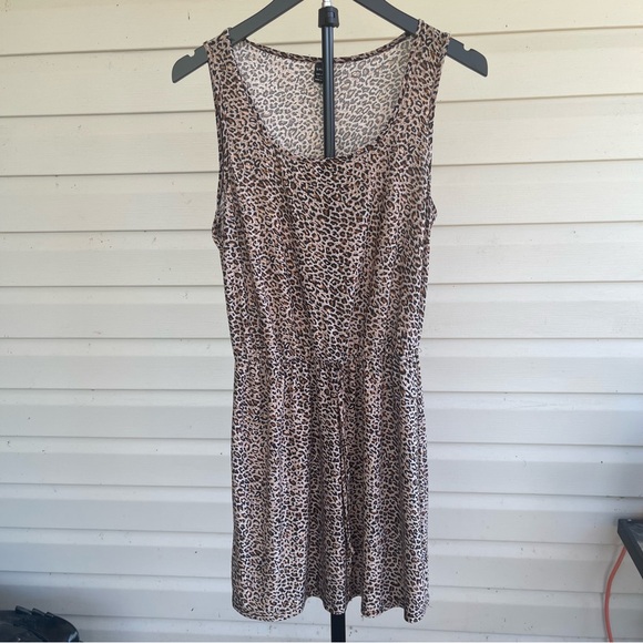 SHEIN Leopard Print Sleeveless Dress - Picture 2 of 4